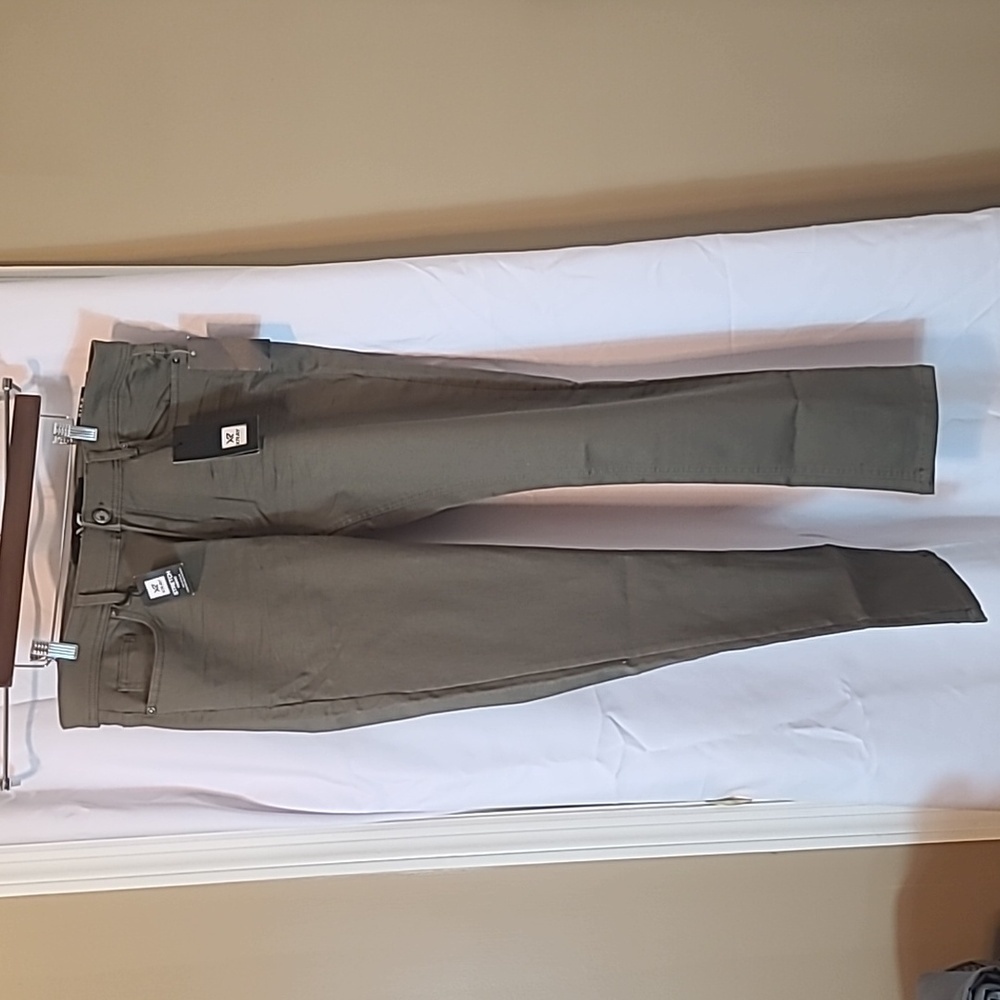NWT XRAY Skinny Fit Denim Pants 36x32 Macys
